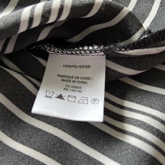 Reitmans black and white striped blouse, size 16 - Picture 3 of 3